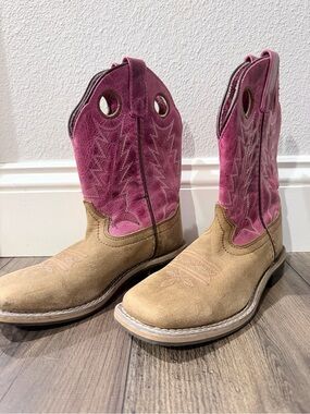 Shyanne Pink Paisley Lined Western Boot Interior